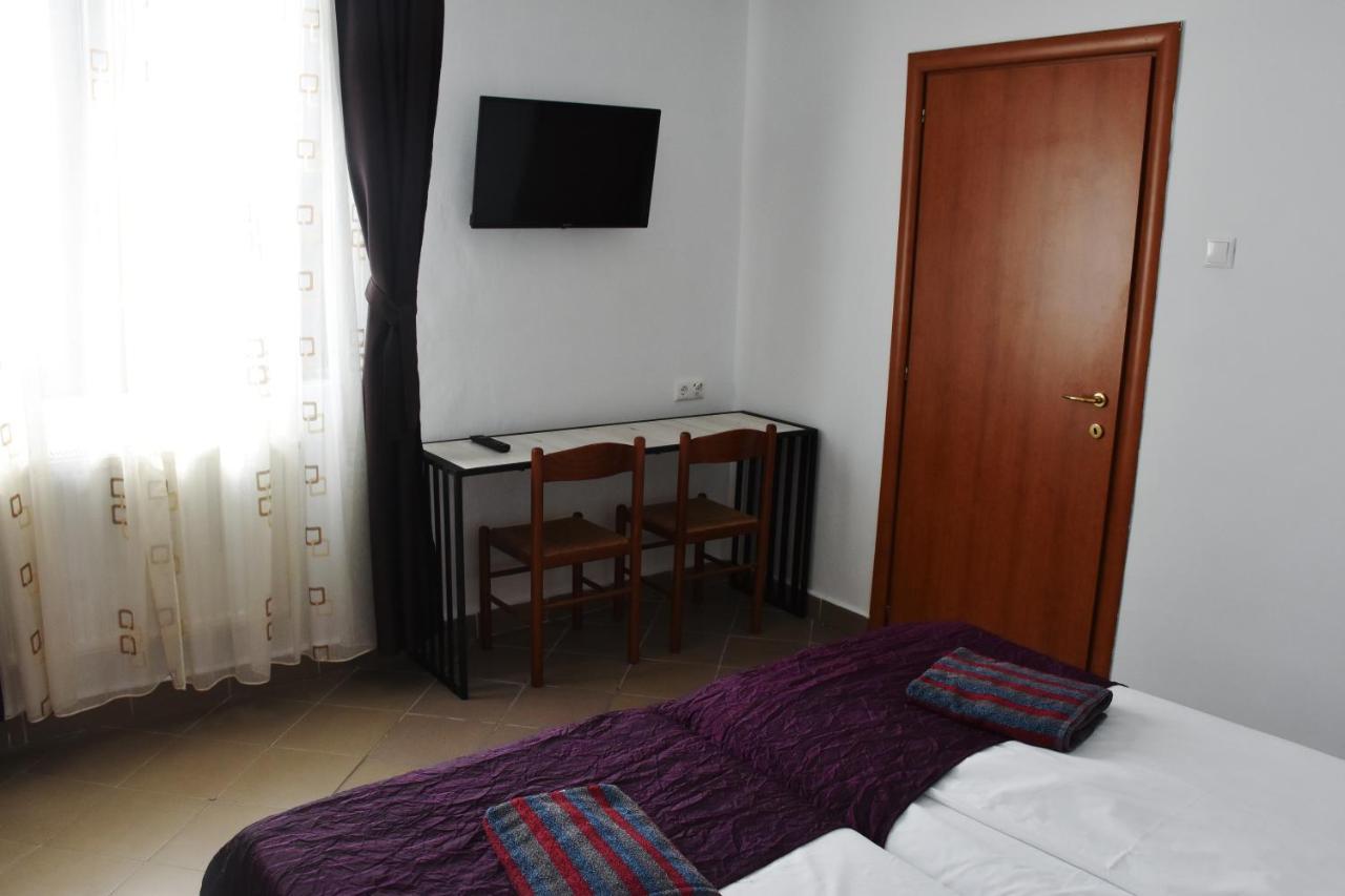 Pension Recidency Oradea Exterior foto